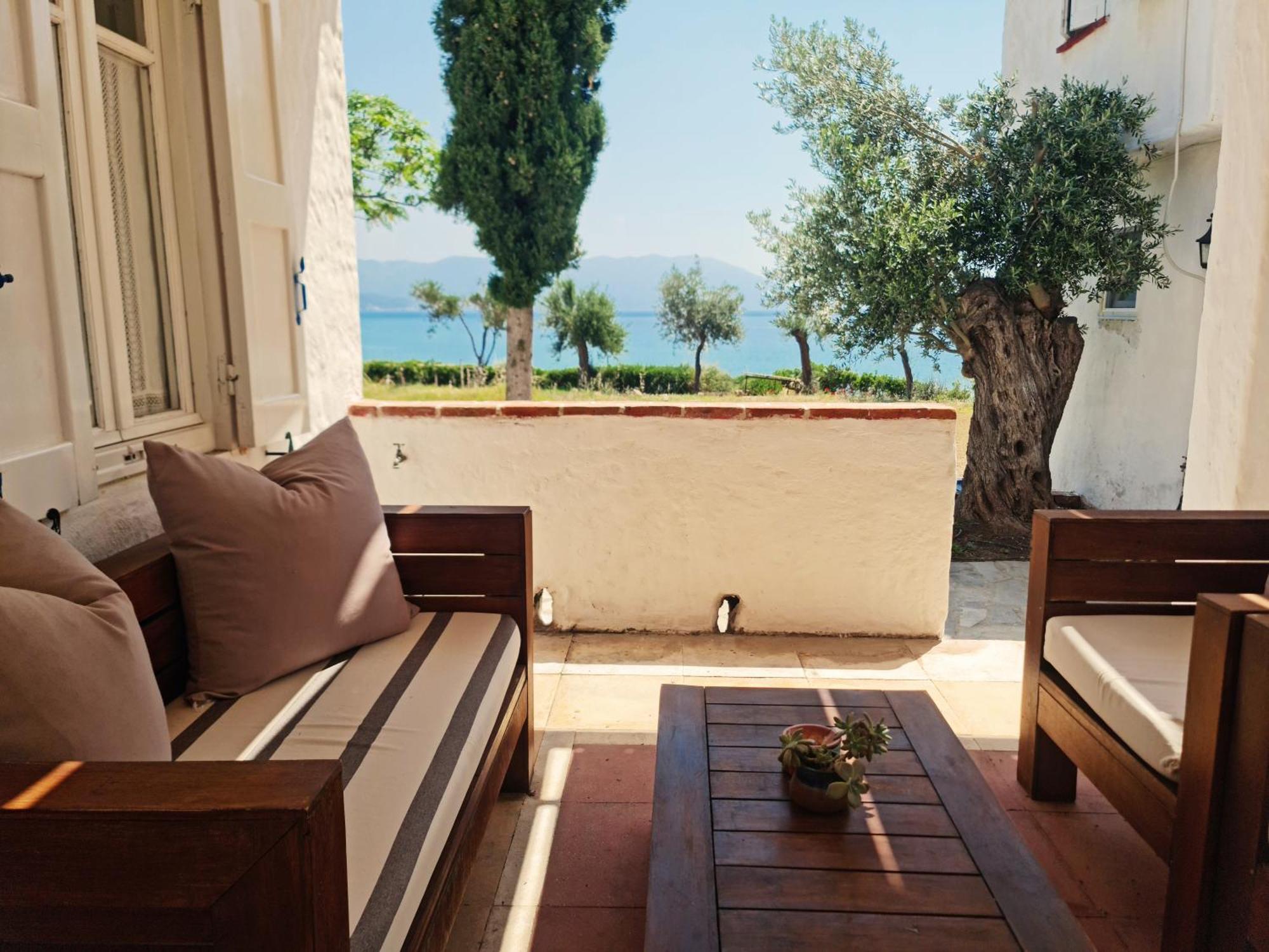 Loukoulos' Maisonette Marathokampos Exterior photo
